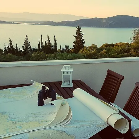 Captain's Attic Apartamento